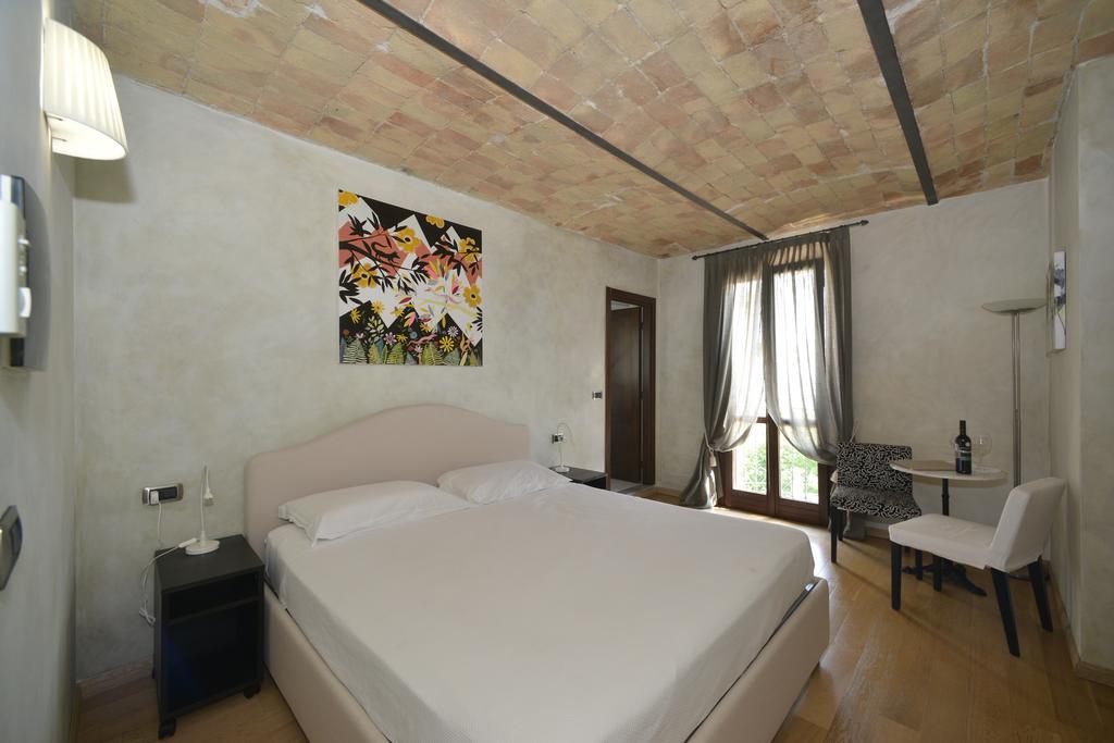 Cascina San Michele Bed & Breakfast Costigliole d'Asti Ruang foto