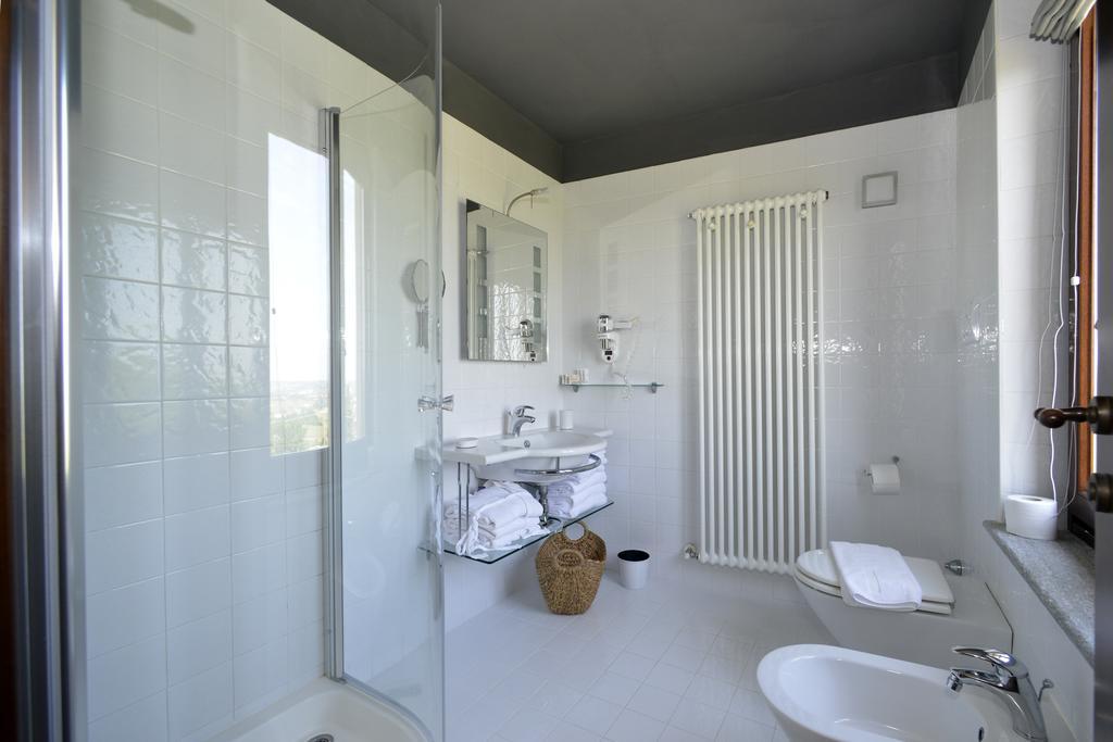 Cascina San Michele Bed & Breakfast Costigliole d'Asti Ruang foto